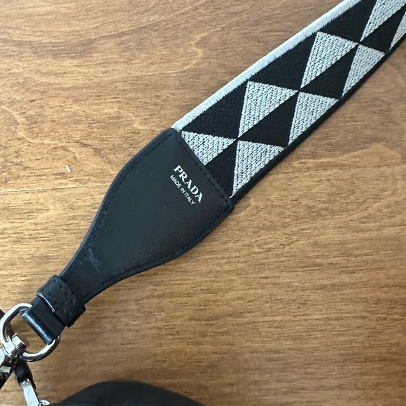 AUTHENTIC Nappa Antique Multi-Pocket Shoulder Bag Black - Picture 5 of 10